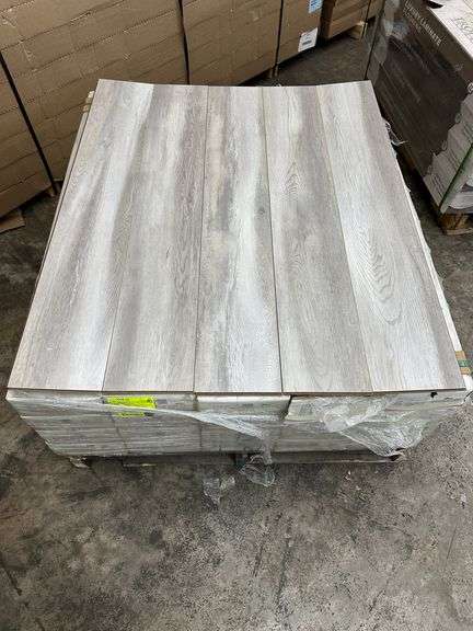 Rama Laminate Flooring, 12MMx8"x4'
