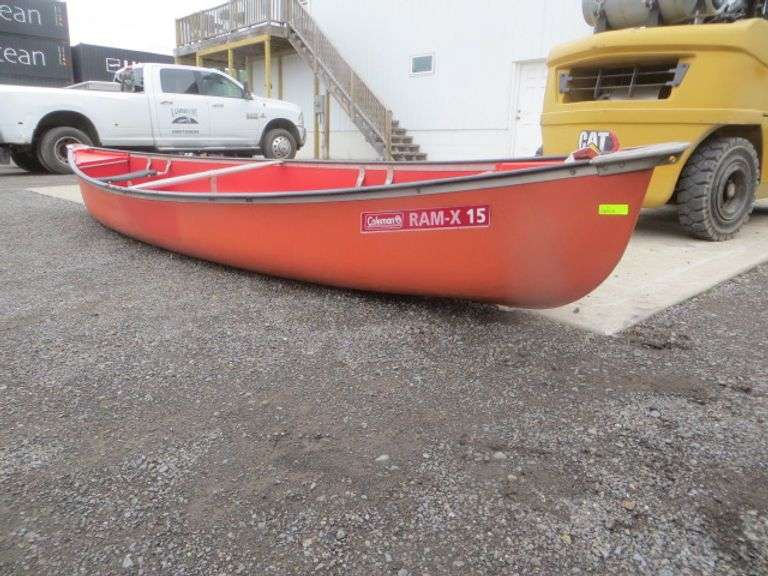 15' Fiberglass Coleman Canoe