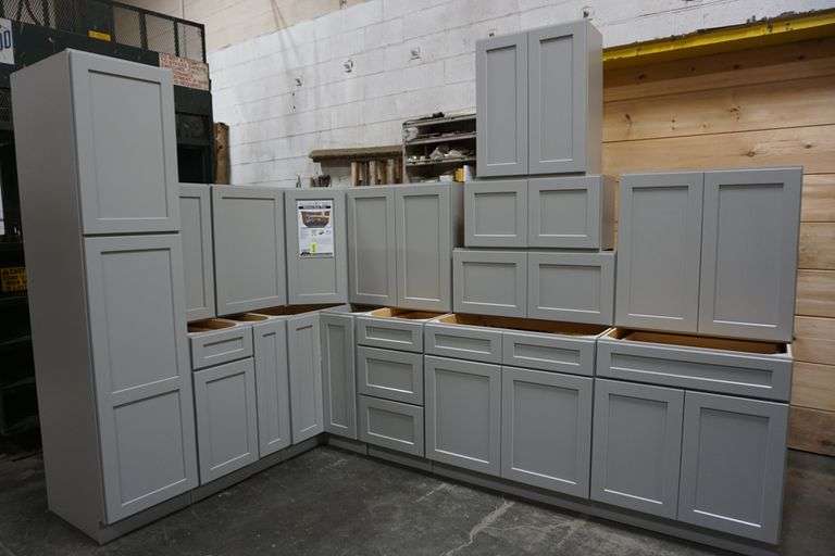 Stone Harbor Kitchen Cabinet Set 12'x12'