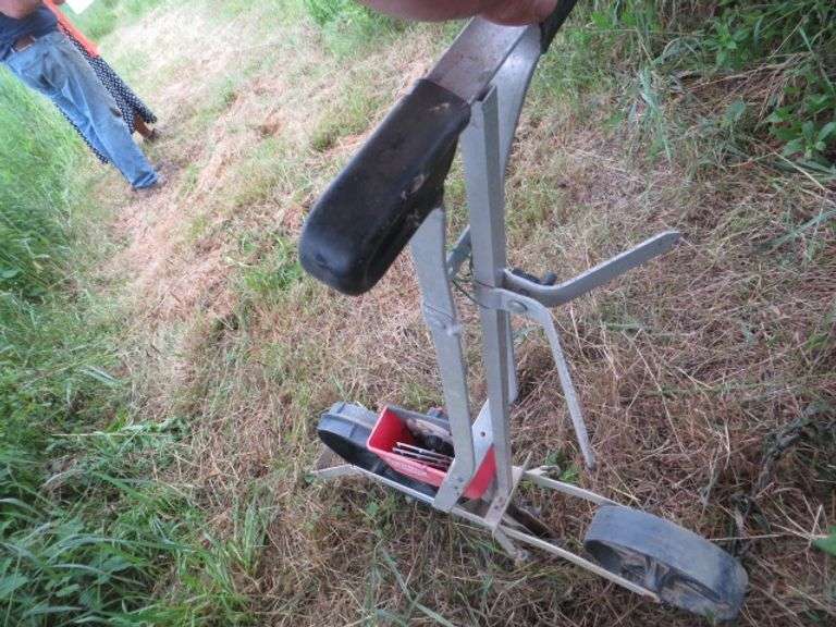 Seeder w/ Plates