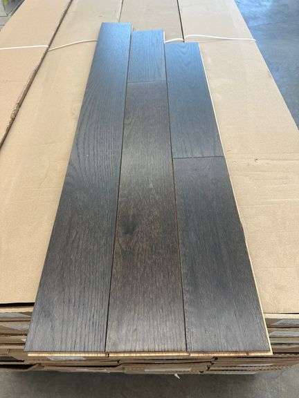 Red Oak Maverick Hardwood Flooring 3/4"x5"xRL