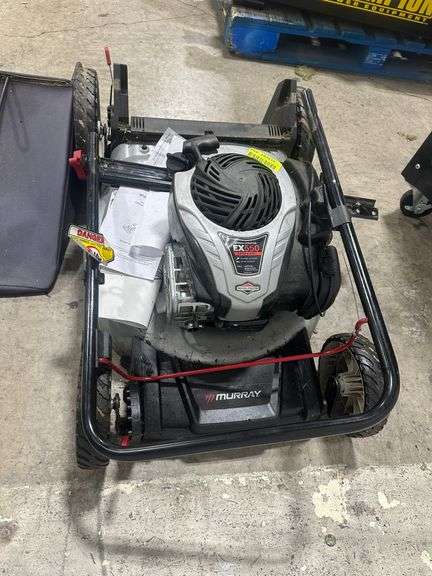 21 in. 140 cc Briggs and Stratton Walk Behind Gas Push Lawn Mower