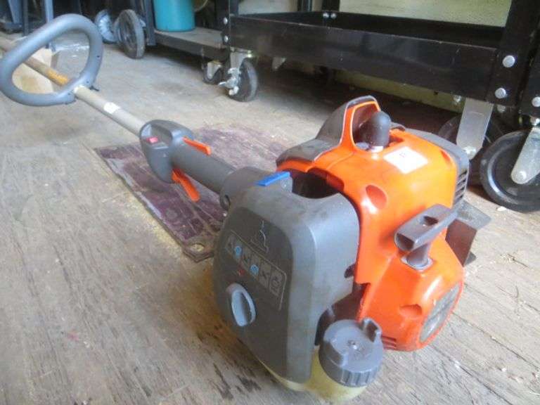 Husqvarna 129L String Trimmer w/ New Extra Head