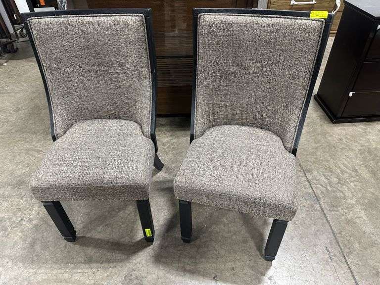 Tyler Creek Upholstered Dining Chair(2x$)