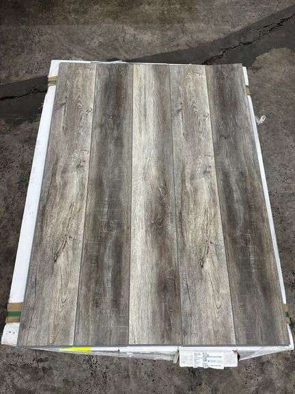 Partridge LVT Flooring 7"x48"