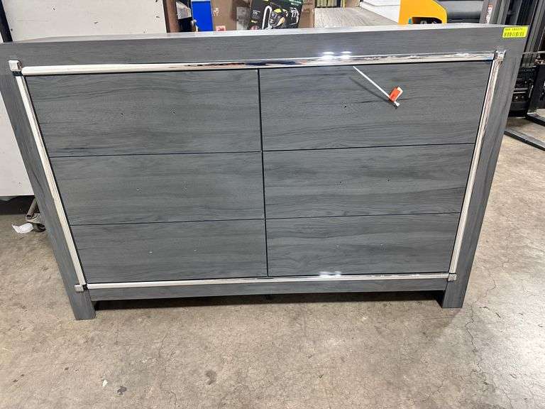 Lodanna 6 Drawer Dresser
