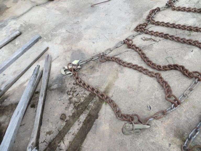 Tractor Chains 10' x 30" as pictured