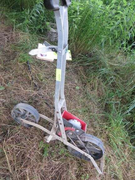 Seeder w/ Plates