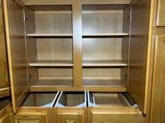 Assembled Regal Oak Kitchen Cabinet Set 10'x16'x10'