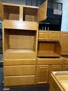 Assembled Regal Oak Kitchen Cabinet Set 10'x16'x10'