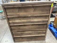 Zadilyn 5 Drawer Chest of Drawers
