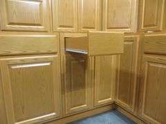 Regal Oak Kitchen Cabinet Set 10'x14'x10'