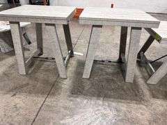 Carynhurst Table(3x$)