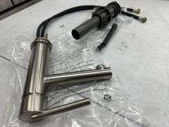 Brushed Nickle Single Hole Single Handle Bathroom Faucet