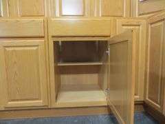 Regal Oak Kitchen Cabinet Set 10'x14'x10'