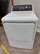 GE 7.2 cu. ft. vented Electric Dryer in White with Auto Dry and Extended Tumble M#GTD48EASW0WB