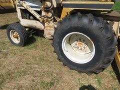 International 260 Backhoe/Loader