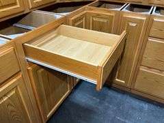Assembled Regal Oak Kitchen Cabinet Set 10'x16'x10'