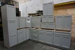 Stone Harbor Kitchen Cabinet Set 12'x12'