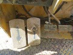 International 260 Backhoe/Loader