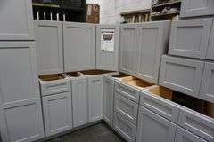 Stone Harbor Kitchen Cabinet Set 12'x12'