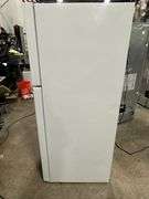 Frigidaire 20 Cu. Ft. Garage Ready Top Freezer Refrigerator