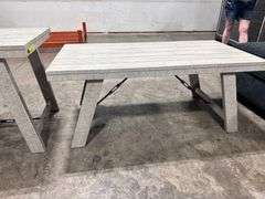 Carynhurst Table(3x$)