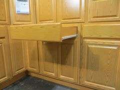 Regal Oak Kitchen Cabinet Set 10'x14'x10'