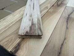 Natural Hickory Low Gloss 3/4"x3 1/4"xRL Prefinished Hardwood Flooring
