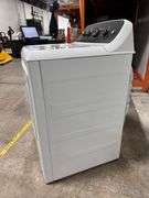 GE 7.2 cu. ft. vented Electric Dryer in White with Auto Dry and Extended Tumble M#GTD48EASW0WB