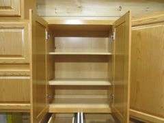 Regal Oak Kitchen Cabinet Set 10'x14'x10'