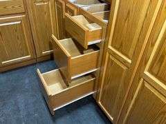 Assembled Regal Oak Kitchen Cabinet Set 10'x16'x10'
