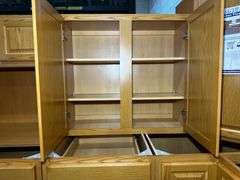Assembled Regal Oak Kitchen Cabinet Set 10'x16'x10'