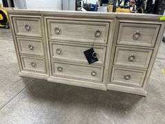 Jorlaina 9 Drawer Dresser