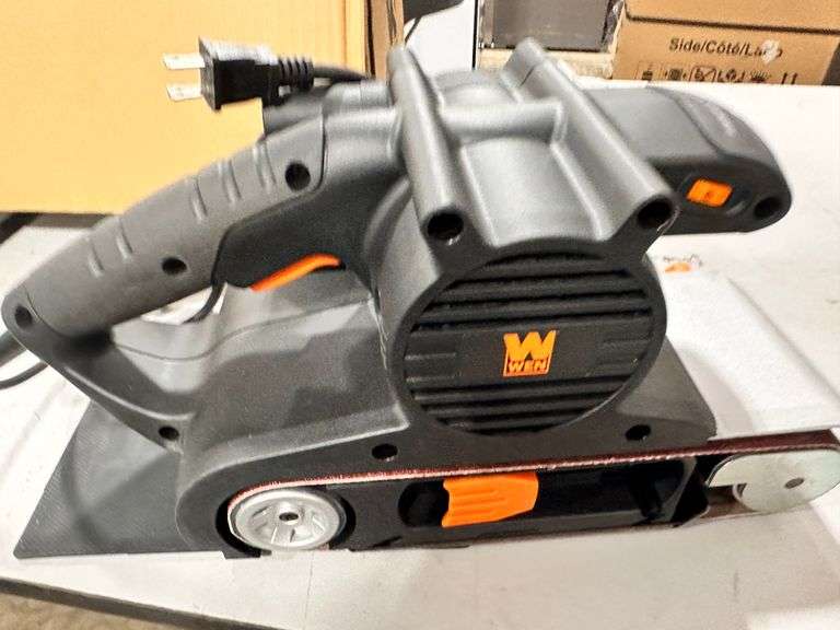 WEN 4"x 24" variable Speed Handheld Belt Sander
