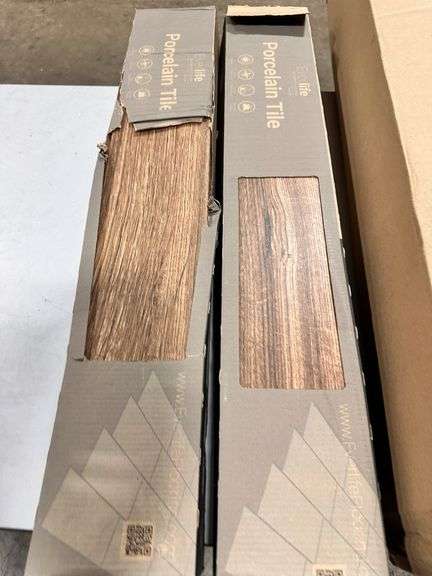 MSI Arbor Walnut 6 in. x 36 in. Matte Porcelain Wood Look Floor (2x$)