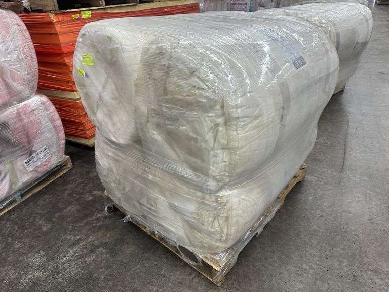 R-19 Unfaced Rolled Fiberglass Insulation