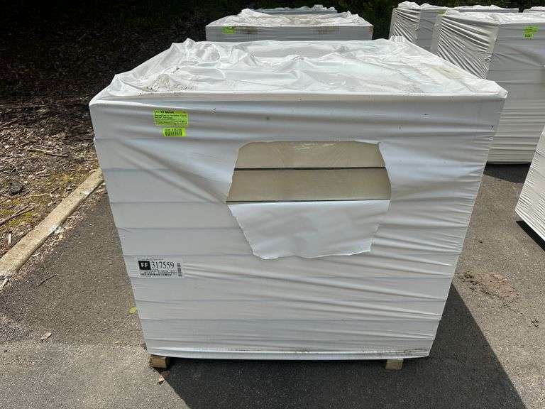 Tapered Poly Iso Insulation, Tapers 4"-4 1/2",1/8" Slope