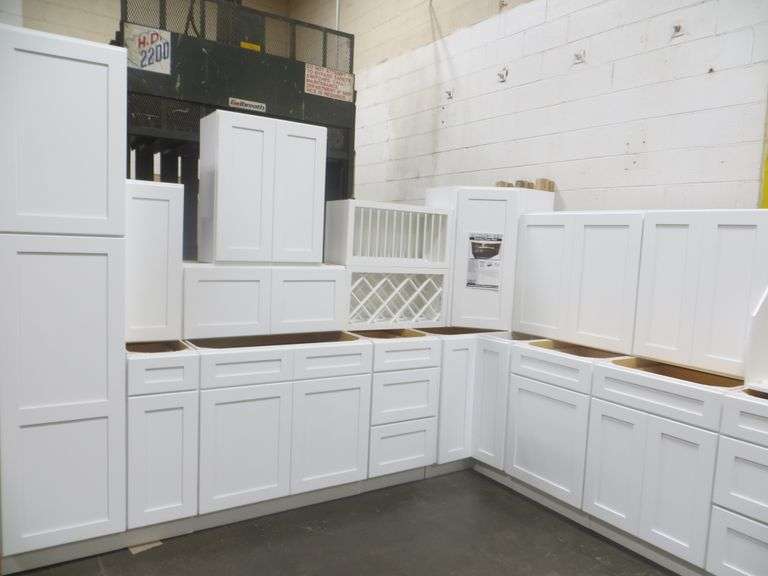 Arcadia White Kitchen Cabinet Set 12'x15'