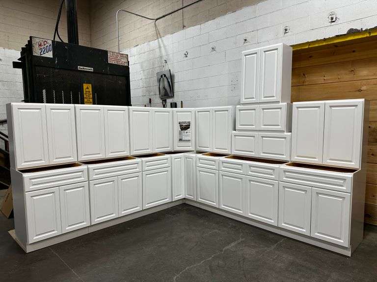 Newport White Kitchen Cabinet Set 12'x15'