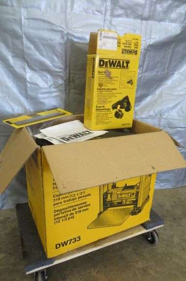 DeWalt 12-1/2" HD Portable Thickness Planer