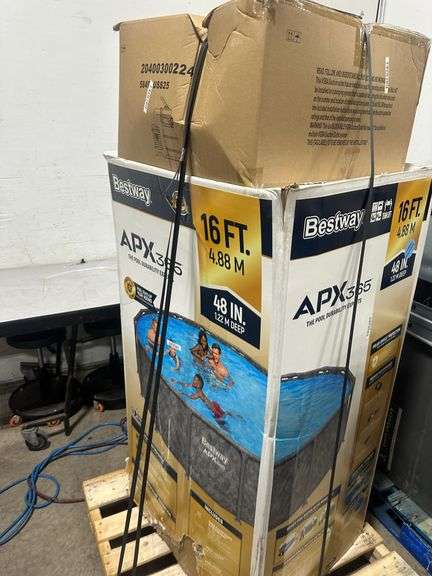 Bestway 16' 48" Deep Swimming Pool