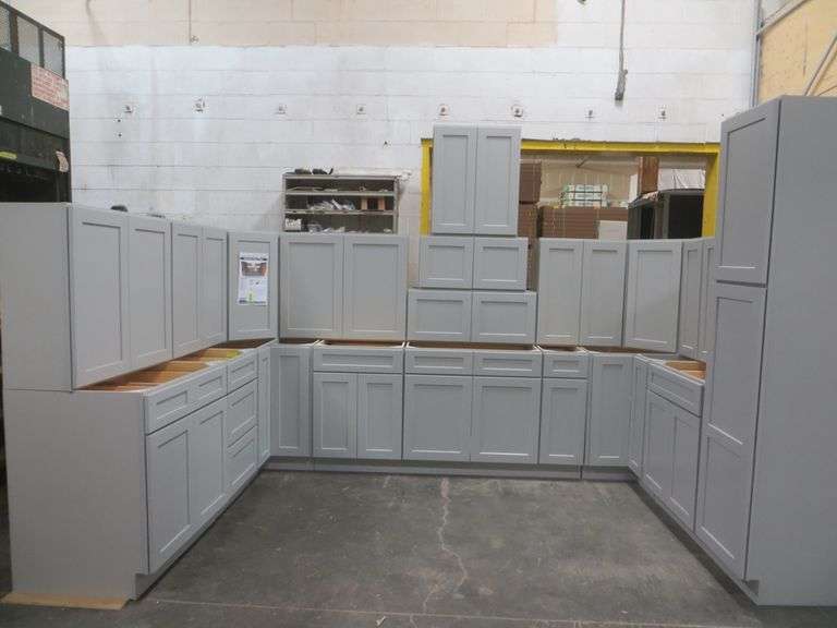 Assembled Stone Harbor Gray Kitchen Cabinet Set 10'x14'x10'