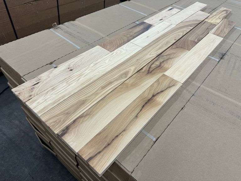 Natural Hickory Low Gloss 3/4"x3 1/4"xRL Prefinished Hardwood Flooring