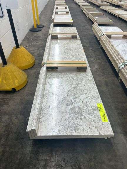 Laminate Countertops 10'