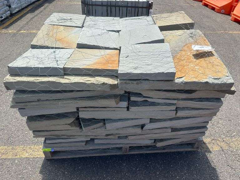 Sawn Edge Wall Stone, Natural Cleft Pattern Blue Stone