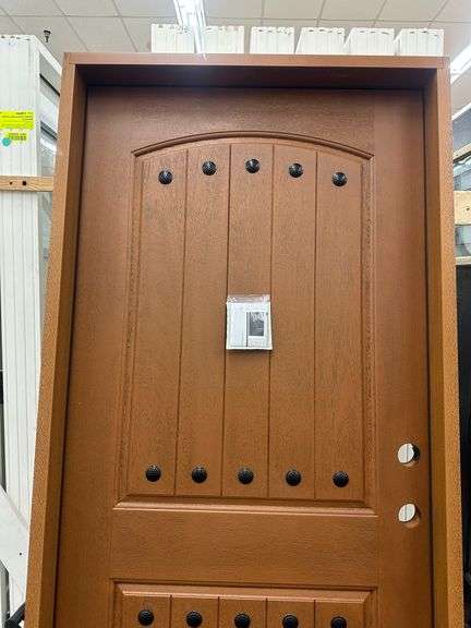 Medium Walnut, Ext Fiberglass, 200PP Plank Panel W/Clavos, 36"x80" LH