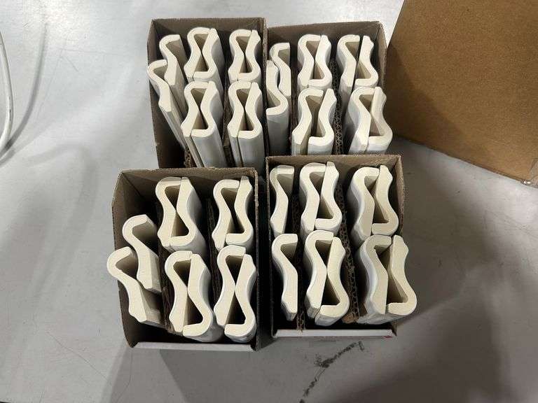 Daltile Restore Bright White Glazed Ceramic Chair Rail Trim Tile