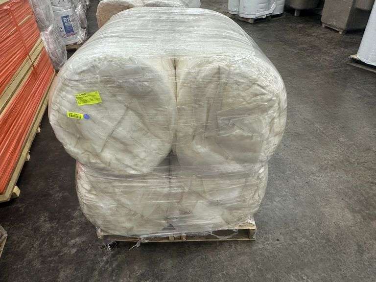 R-19 Unfaced Rolled Fiberglass Insulation