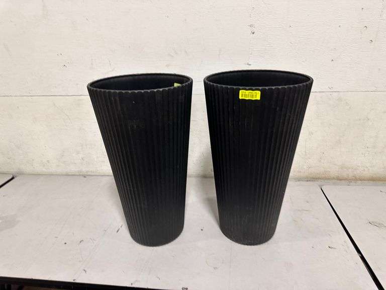 Veradek,Demi 26 in. Black Round Plastic Planter (2x$)